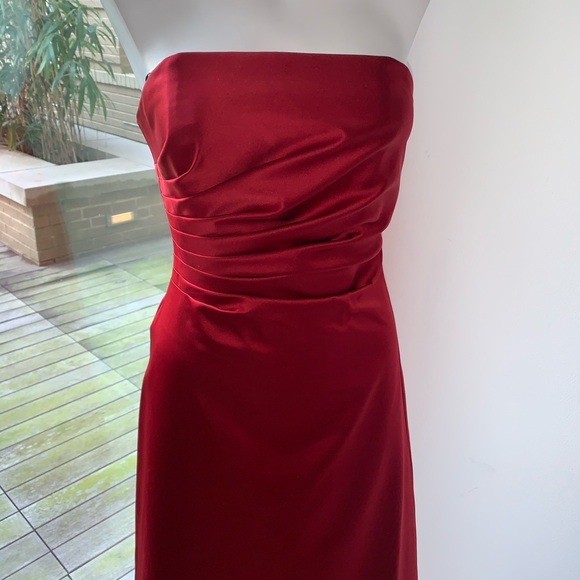 Evening Gown - Picture 2 of 3